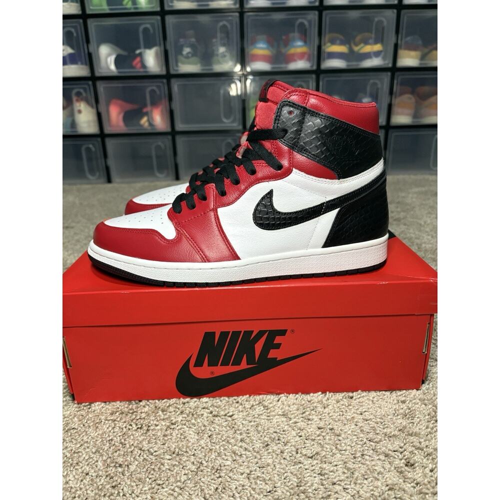 Nike Air Jordan 1 Retro High OG Satin Snake CD0461-601 Women's Size 11.5 - Picture 2 of 9